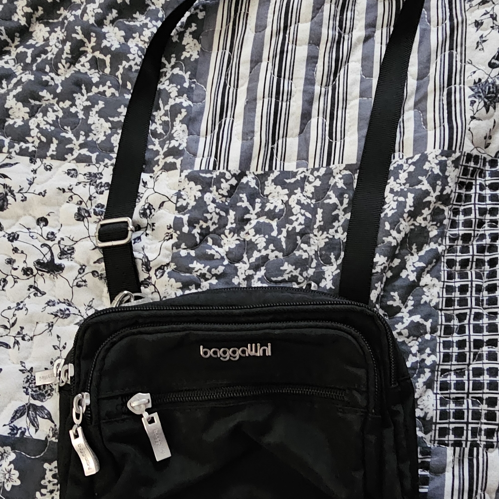 Baggallini Black Crossbody Bag